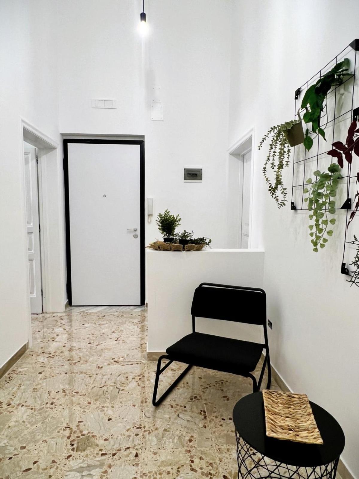 Lucky Corner - Elegant Stay Taranto Eksteriør billede